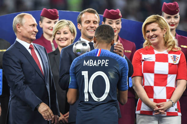 中了他在进 中了他在进