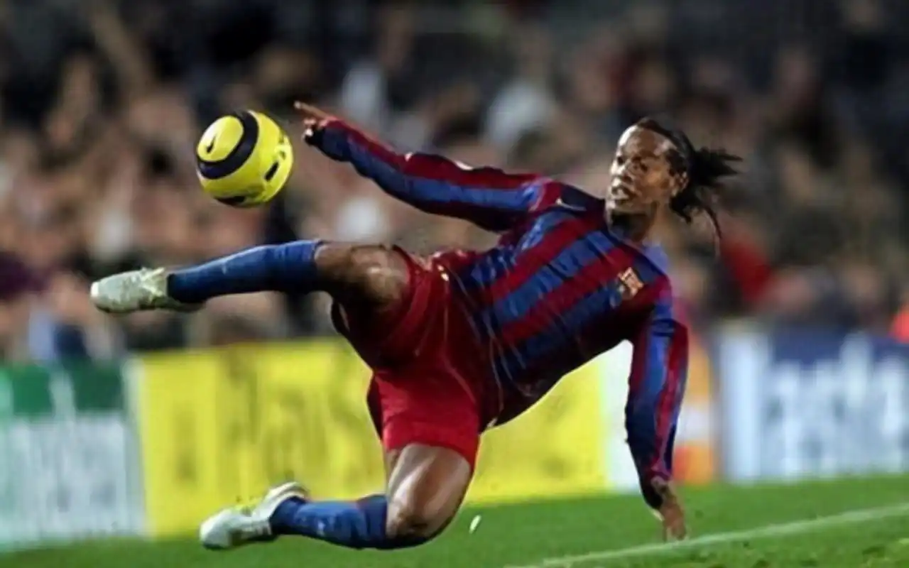 篮球赛场总 篮球赛场总