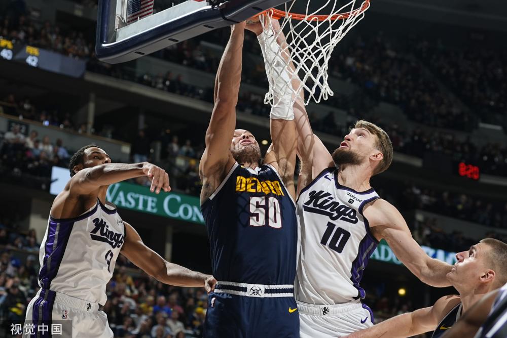 到他们在新 到他们在新