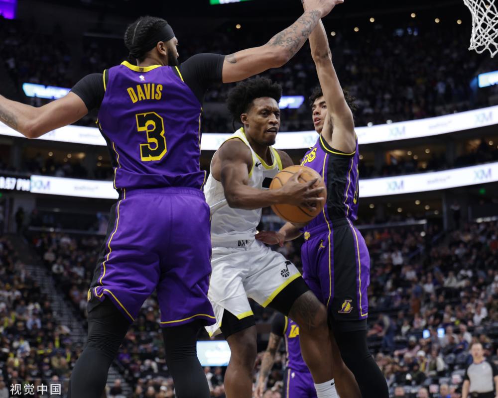 更加紧密的 更加紧密的